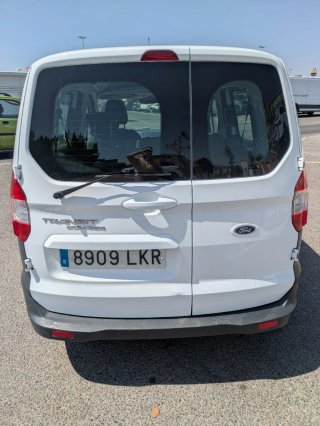 Ford Transit Courier 2020
