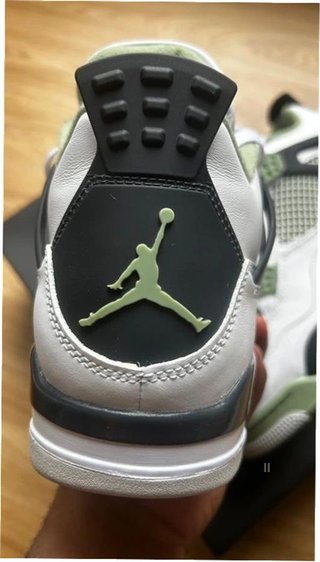 Jordan 4 Retro Seafoam EU43