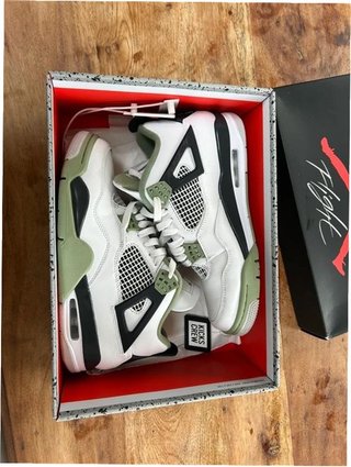 Jordan 4 Retro Seafoam EU41