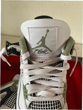 Jordan 4 Retro Olive Green Talla 41