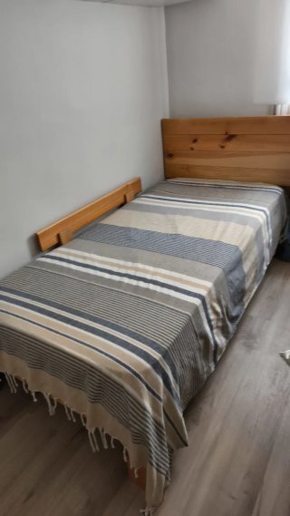 Cama Lufe de madera sin colchón