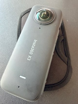 Insta360 X3 + Accesorios Moto