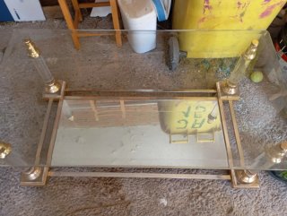 Mesa vintage cristal y metal dorado