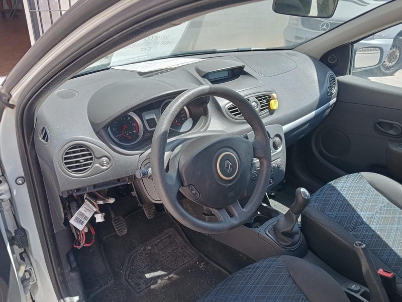 Renault Clio 2008, foto 10