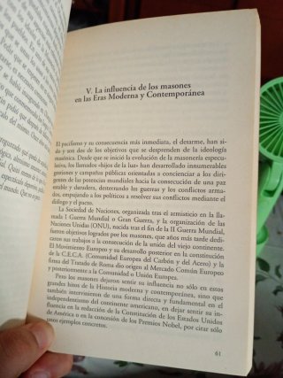 Los masones. Primera edición 1996.