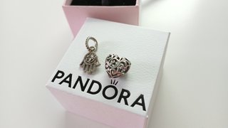 Charms Pandora Corazón y Mano de Fátima Originales