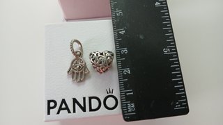 Charms Pandora Corazón y Mano de Fátima Originales