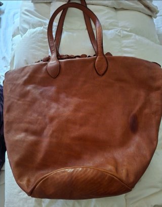 Bolso grande de cuero auténtico en escamas