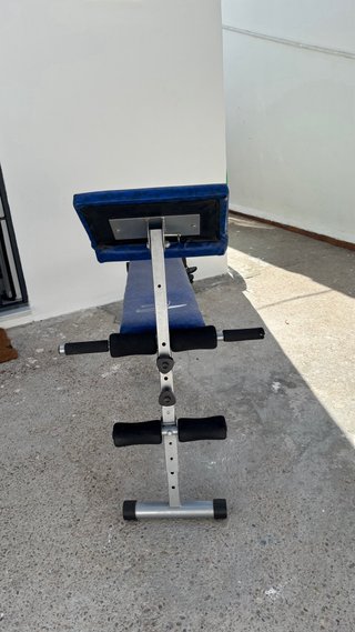 Banco de entrenamiento azul