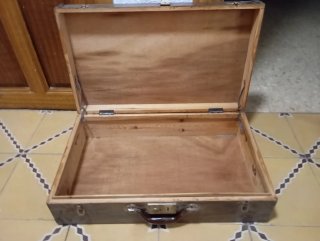 Maleta de madera vintage