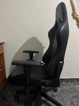 Silla Gaming Newskill Negra