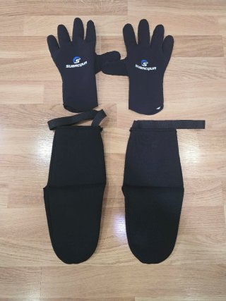 Calcetines de neopreno + Guantes de buceo de neopr