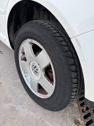 Volkswagen Bora 2000