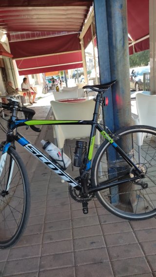 Bicicleta de montaña y de carretera