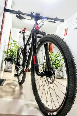 Bicicleta de montaña y de carretera