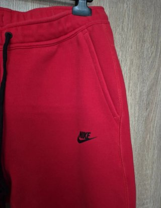 Pantalón Nike Tech Fleece Rojo Talla L