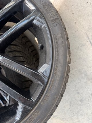 Llantas 18” + neumáticos Nexen 225/40 R18 Negro