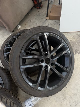 Llantas 18” + neumáticos Nexen 225/40 R18 Negro