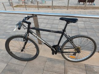 Bicicleta Rockrider 5.0 Negra.