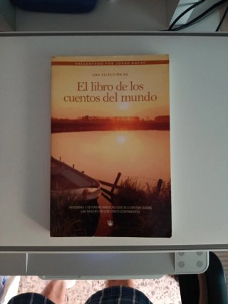 EL LIBRO DE LOS CUENTOS DEL MUNDO