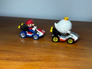 Coches Mario Kart Hot Wheels King Boo y Mario