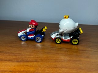 Coches Mario Kart Hot Wheels King Boo y Mario