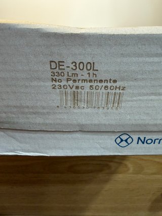 Luz LED emergencia estanca IP65