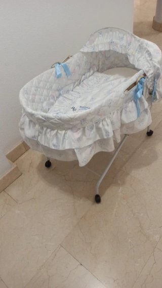 Cuna Moisés Mimbre con Soporte Metálico. Sin envio