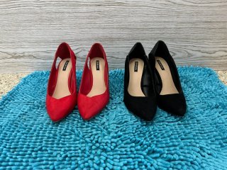 Lote Tacones Stradivarius Talla 37 Negros y Rojos