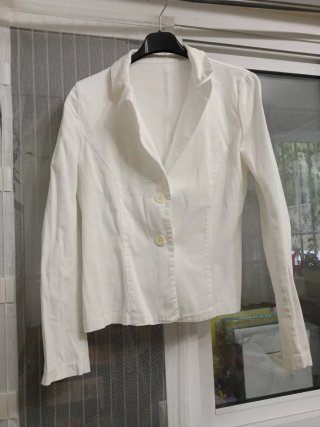 Chaqueta beige elegante