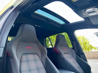 Volkswagen Golf 2024