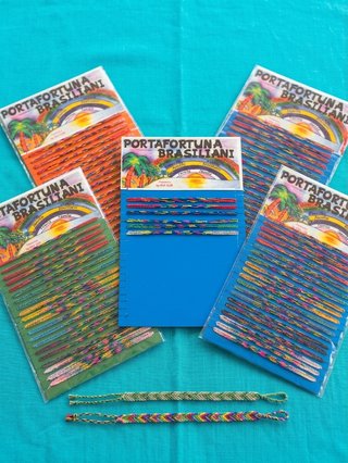 Lote: 445 Pulseras Portafortuna Brasiliani