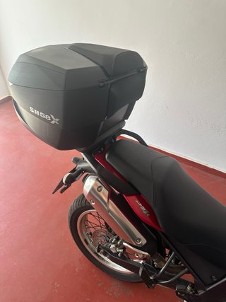 Derbi Terra 125 · 14.000 km · incluye Shad SH58x