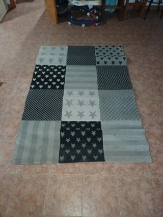 Alfombra patchwork estrellas y rayas