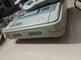 Super Nintendo Entertainment System (SNES)