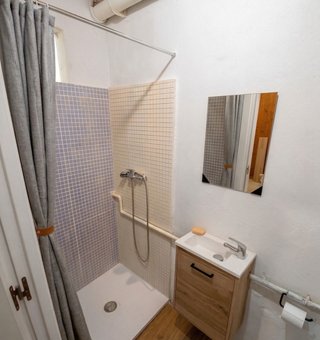 Habitación Avenida del puerto (H9)