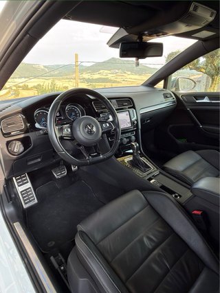 Volkswagen Golf R 300 cv