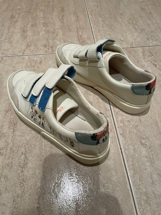 Zapatillas niña Minnie, velcro, buen estado