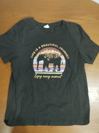 Camiseta negra con elefante Life is a beautiful jo