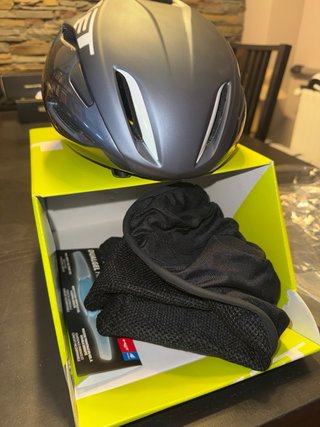 Casco MET Manta Negro/Blanco