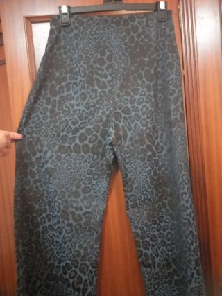 Pantalón ancho estampado leopardo