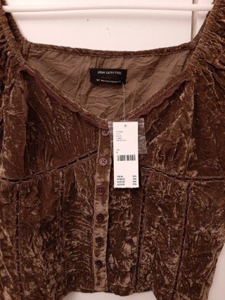 Camiseta Urban Outfitters Marrón Talla S