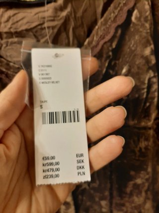 Camiseta Urban Outfitters Marrón Talla S