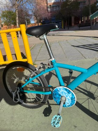 Bicicleta infantil azul