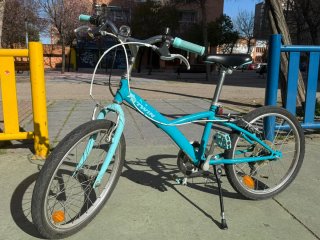 Bicicleta infantil azul