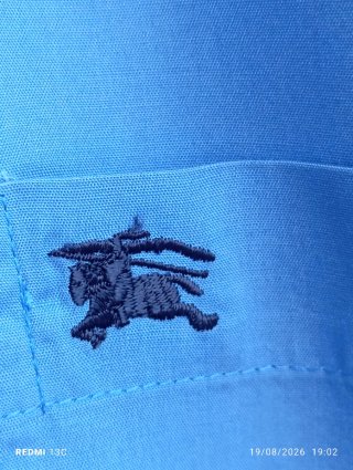 Camisa Burberrys Azul con Detalles Beige