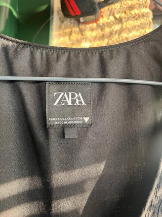 Top Zara Negro con Lazos