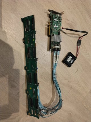 Controladora RAID/HBA PCI-E 3.0