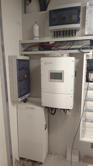 Servicios de electricidad, fotovoltaica, baterias