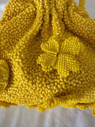 Bolso de mano Parfois con abalorios
